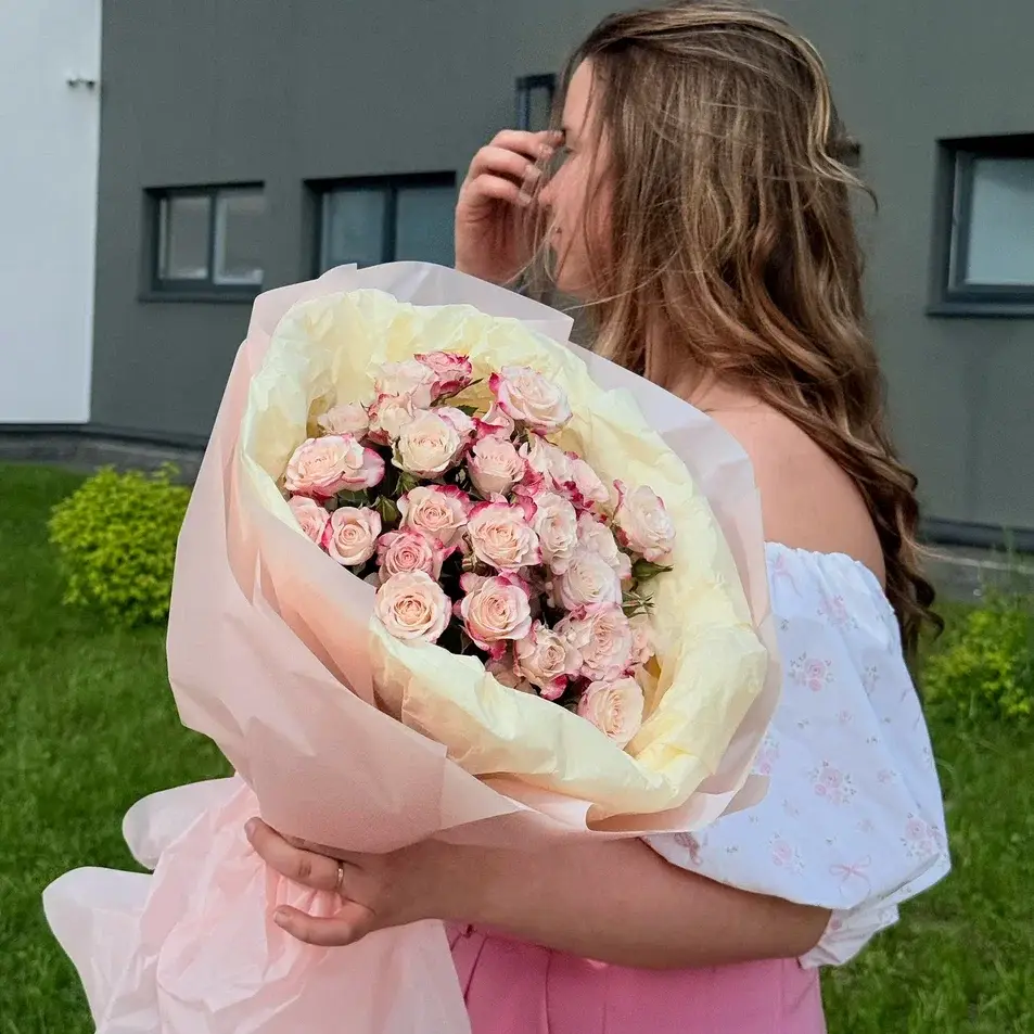 Букет из кустовых роз Рефлекс — Цветоптторг